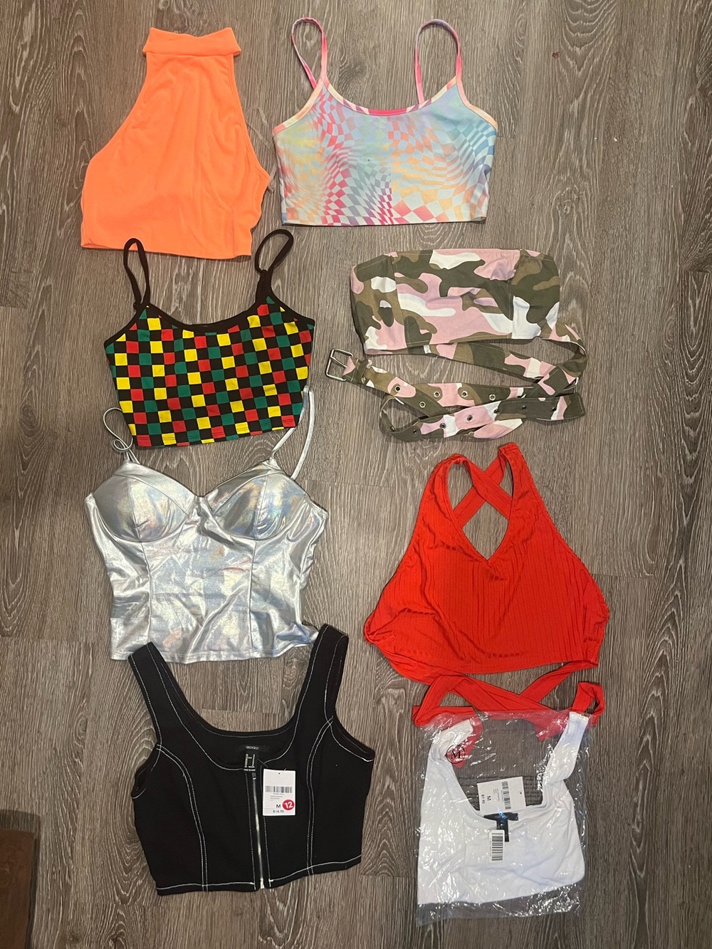 BUNDLE Mixed Brands - Fun Crop Tops